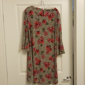 Bell three quarter sleeve, flower dress